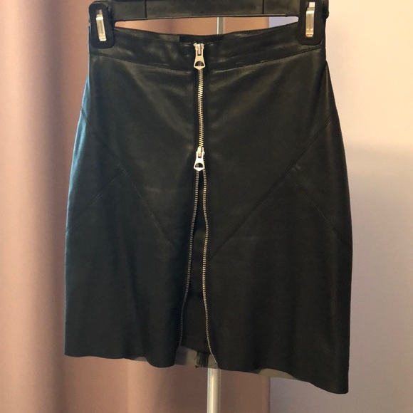 Skirt - Picture 2 of 2